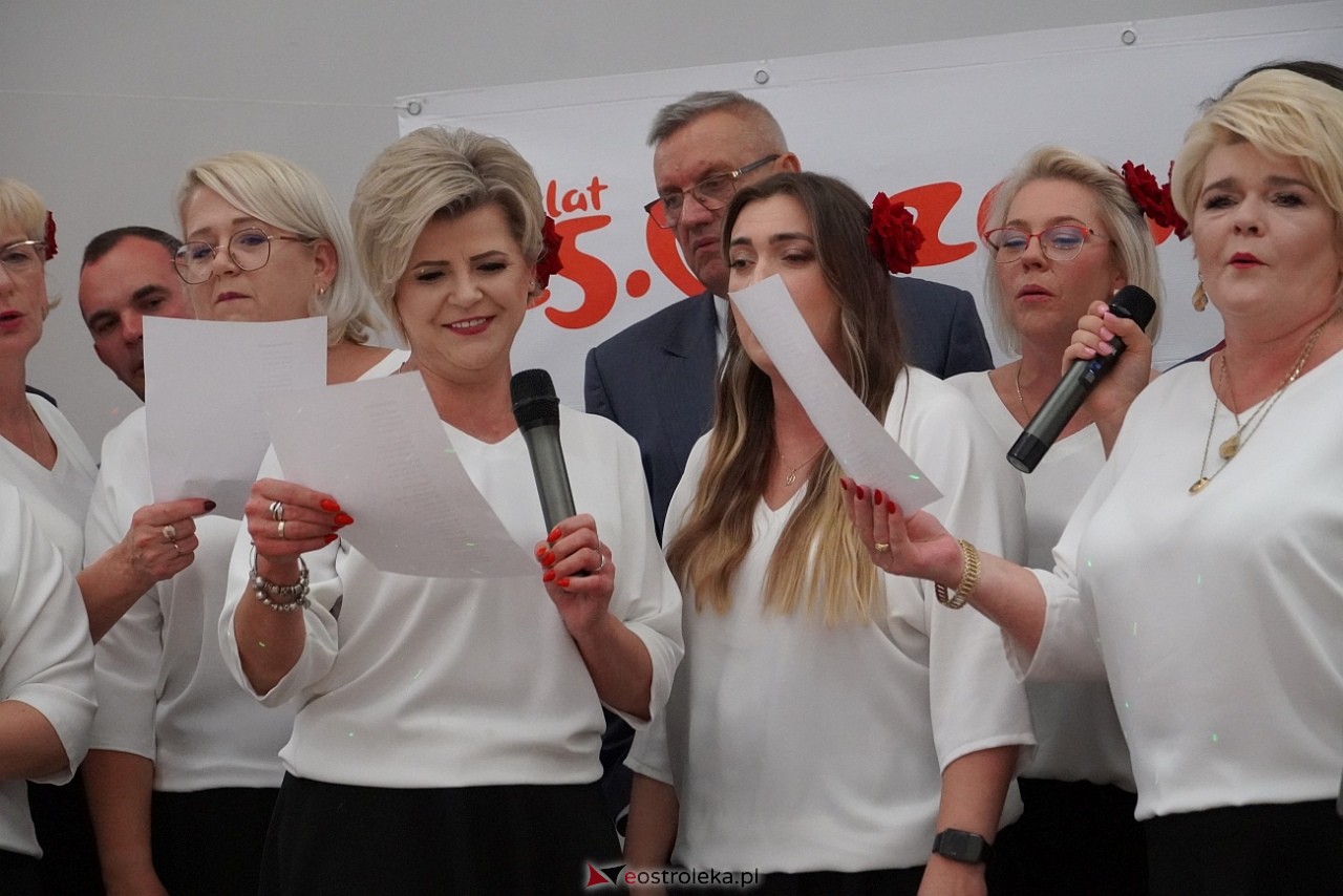 Spotkanie  kulturą malowane - kultywowanie zwyczajów i muzyki biesiadnej  [20.10.2024] - zdjęcie #95 - eOstroleka.pl