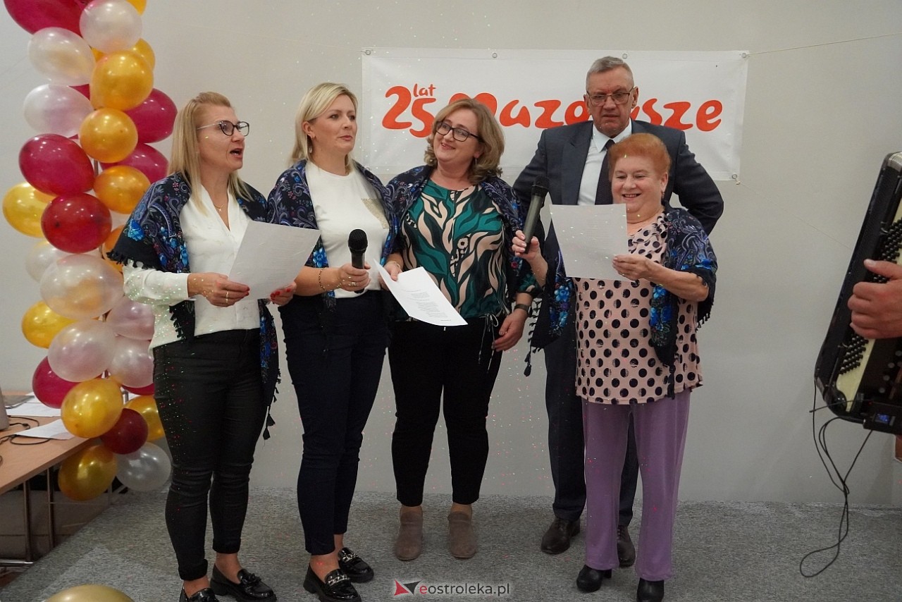 Spotkanie  kulturą malowane - kultywowanie zwyczajów i muzyki biesiadnej  [20.10.2024] - zdjęcie #92 - eOstroleka.pl