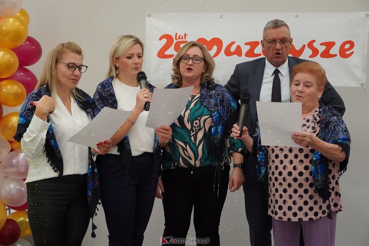 Spotkanie  kulturą malowane - kultywowanie zwyczajów i muzyki biesiadnej  [20.10.2024] - zdjęcie #91 - eOstroleka.pl
