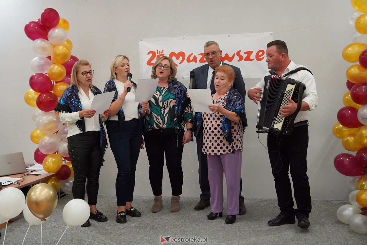 Spotkanie  kulturą malowane - kultywowanie zwyczajów i muzyki biesiadnej  [20.10.2024] - zdjęcie #88 - eOstroleka.pl