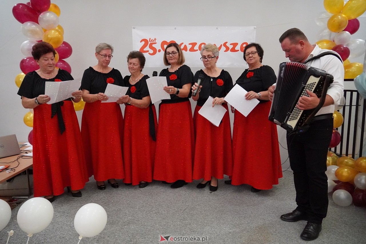 Spotkanie  kulturą malowane - kultywowanie zwyczajów i muzyki biesiadnej  [20.10.2024] - zdjęcie #73 - eOstroleka.pl