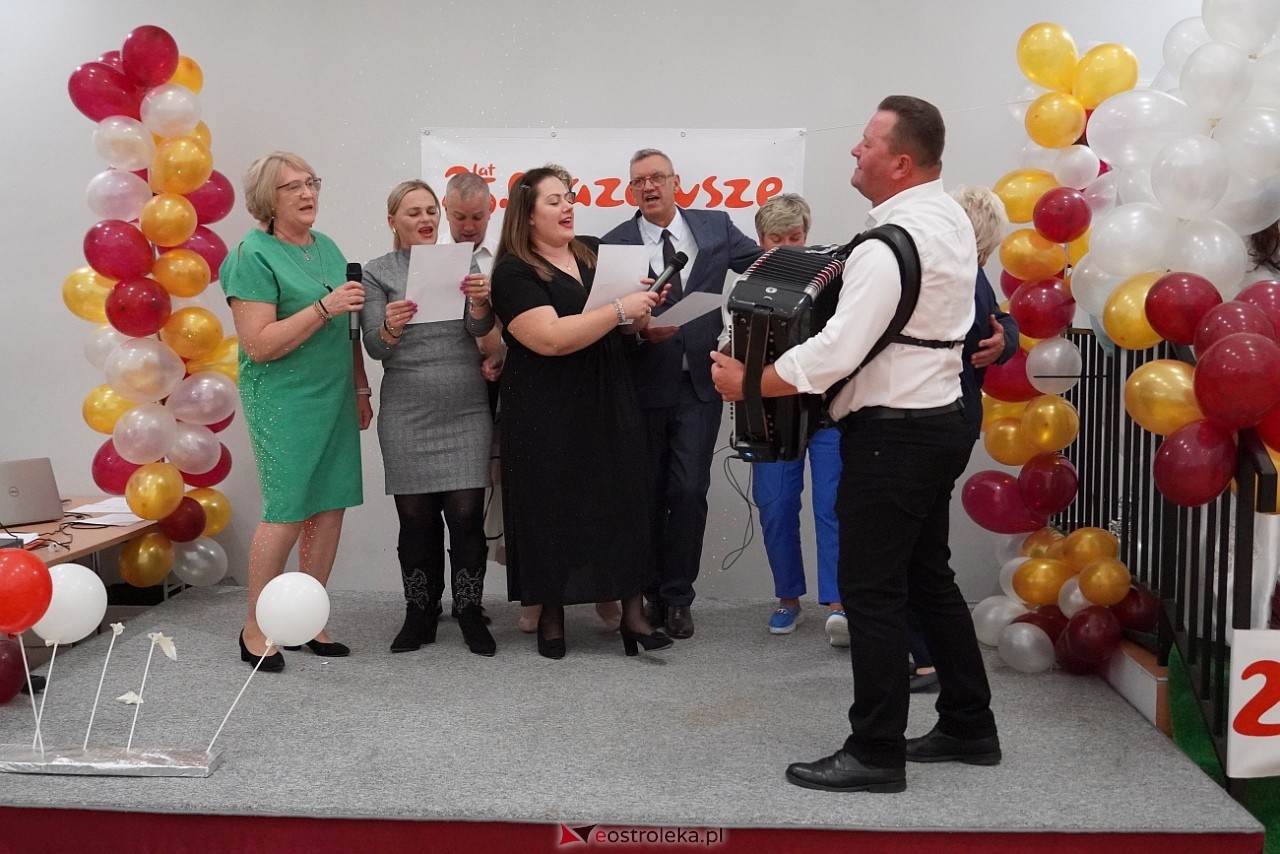 Spotkanie  kulturą malowane - kultywowanie zwyczajów i muzyki biesiadnej  [20.10.2024] - zdjęcie #66 - eOstroleka.pl