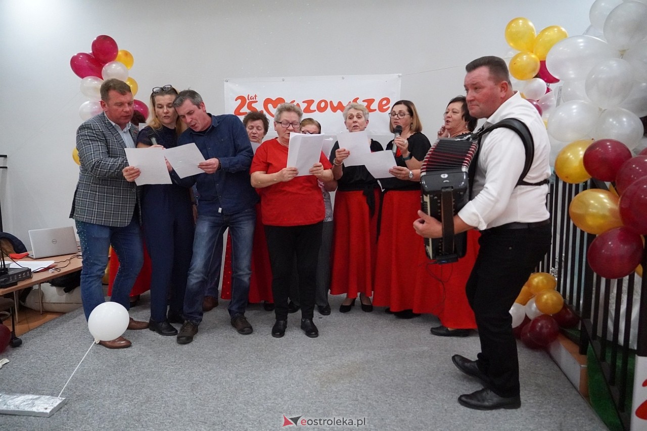 Spotkanie  kulturą malowane - kultywowanie zwyczajów i muzyki biesiadnej  [20.10.2024] - zdjęcie #47 - eOstroleka.pl