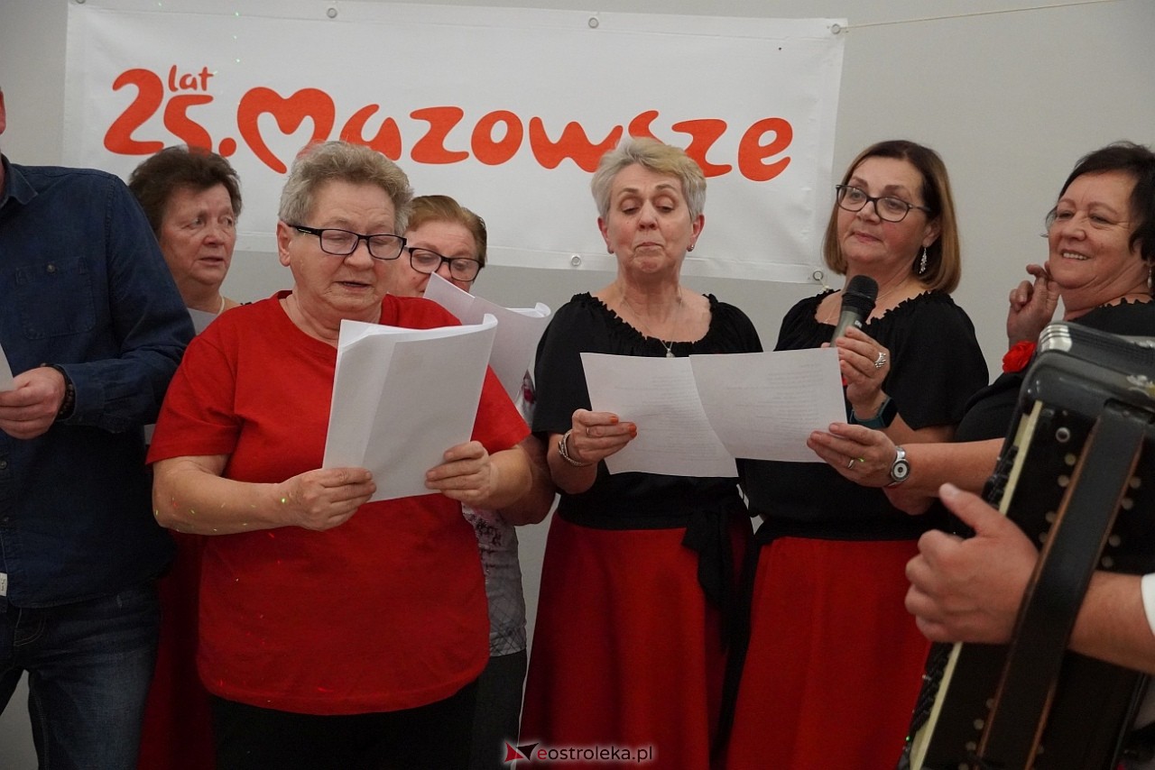 Spotkanie  kulturą malowane - kultywowanie zwyczajów i muzyki biesiadnej  [20.10.2024] - zdjęcie #46 - eOstroleka.pl