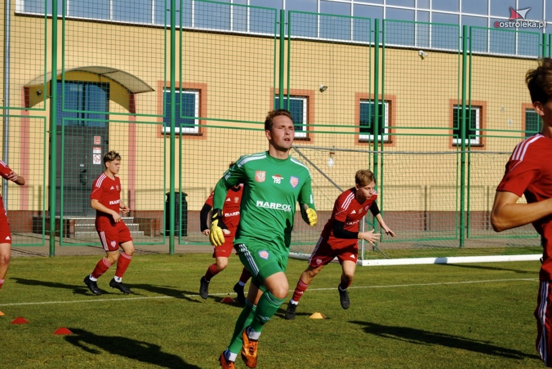 Narew II Ostrołęka - GKS Łyse 2:0 [20.10.2024] - zdjęcie #41 - eOstroleka.pl
