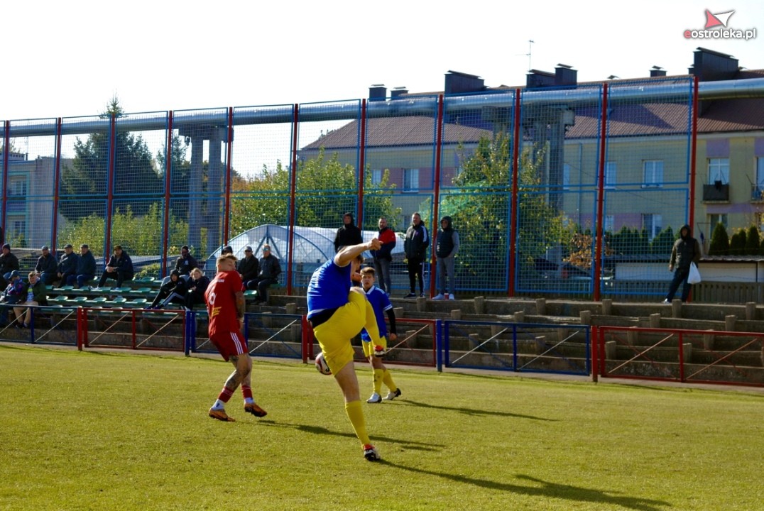 Narew II Ostrołęka - GKS Łyse 2:0 [20.10.2024] - zdjęcie #39 - eOstroleka.pl