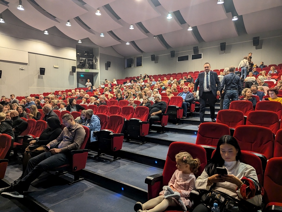 Dzień tańca ludowego z zespołem Ostrołęka [20.10.2024] - zdjęcie #20 - eOstroleka.pl