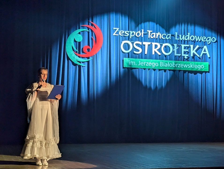 Dzień tańca ludowego z zespołem Ostrołęka [20.10.2024] - zdjęcie #5 - eOstroleka.pl