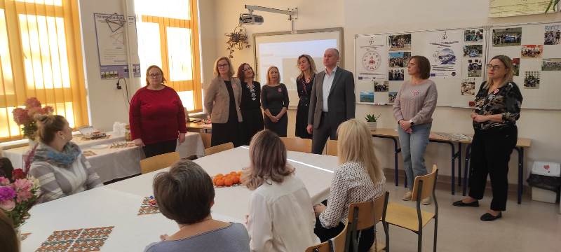 Delegacja Kijowskiego Narodowego Uniwersytetu Technologii i Projektowania w ZSZ NR 1 w Ostrołęce - zdjęcie #10 - eOstroleka.pl