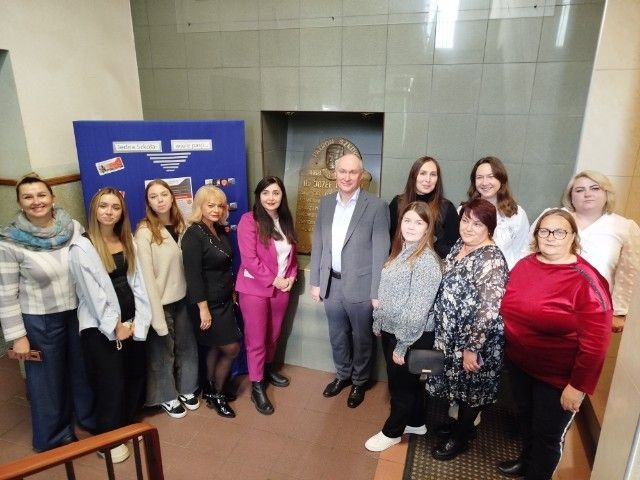 Delegacja Kijowskiego Narodowego Uniwersytetu Technologii i Projektowania w ZSZ NR 1 w Ostrołęce - zdjęcie #2 - eOstroleka.pl