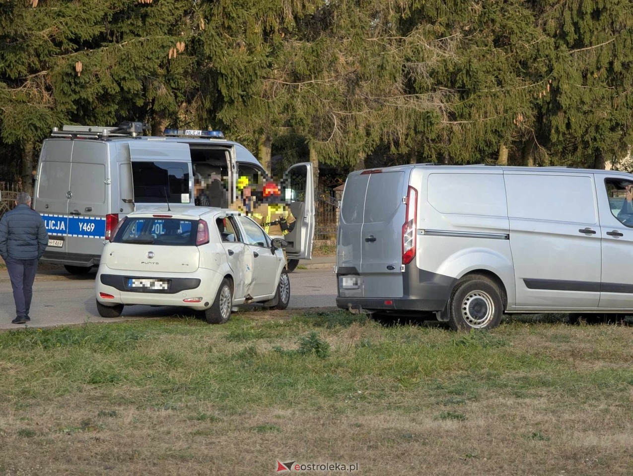 Wypadek w Olszewie-Borkach [23.10.2024] - zdjęcie #11 - eOstroleka.pl