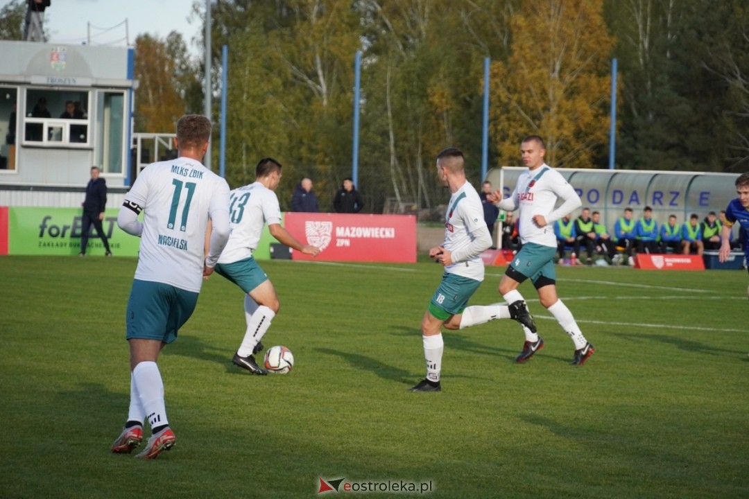 Finał Pucharu Polski KS CK Troszyn - Żbik Nasielsk [23.10.2024] - zdjęcie #143 - eOstroleka.pl