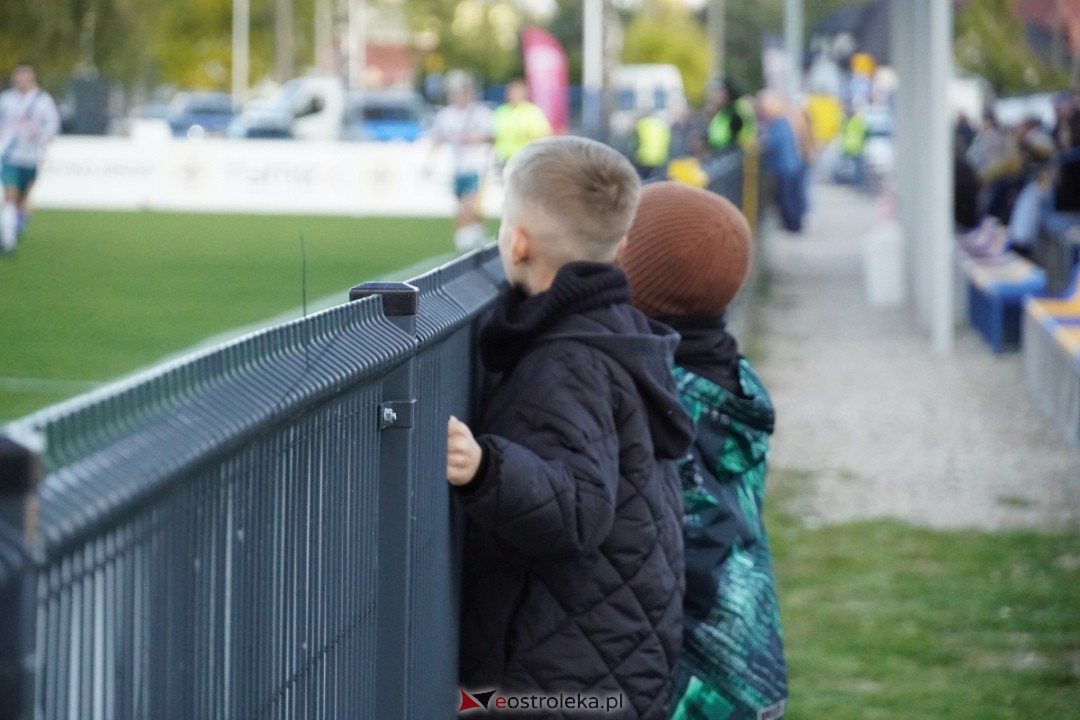 Finał Pucharu Polski KS CK Troszyn - Żbik Nasielsk [23.10.2024] - zdjęcie #111 - eOstroleka.pl