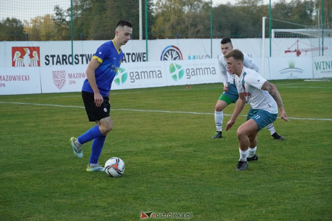 Finał Pucharu Polski KS CK Troszyn - Żbik Nasielsk [23.10.2024] - zdjęcie #106 - eOstroleka.pl