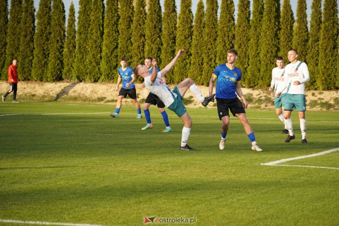 Finał Pucharu Polski KS CK Troszyn - Żbik Nasielsk [23.10.2024] - zdjęcie #98 - eOstroleka.pl