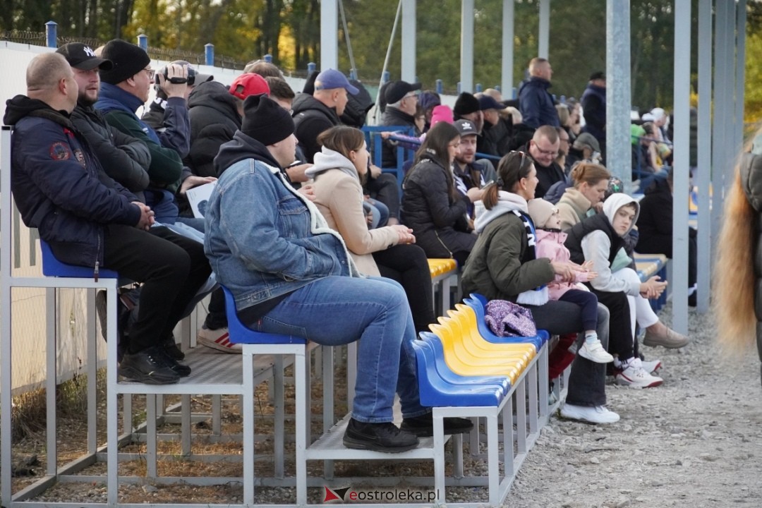 Finał Pucharu Polski KS CK Troszyn - Żbik Nasielsk [23.10.2024] - zdjęcie #97 - eOstroleka.pl