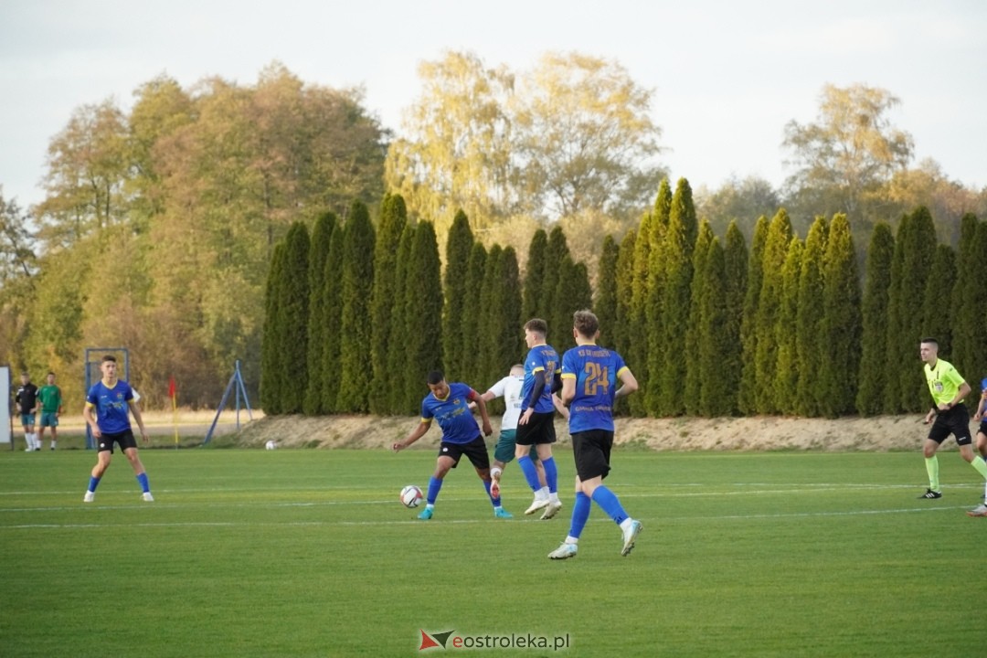 Finał Pucharu Polski KS CK Troszyn - Żbik Nasielsk [23.10.2024] - zdjęcie #94 - eOstroleka.pl