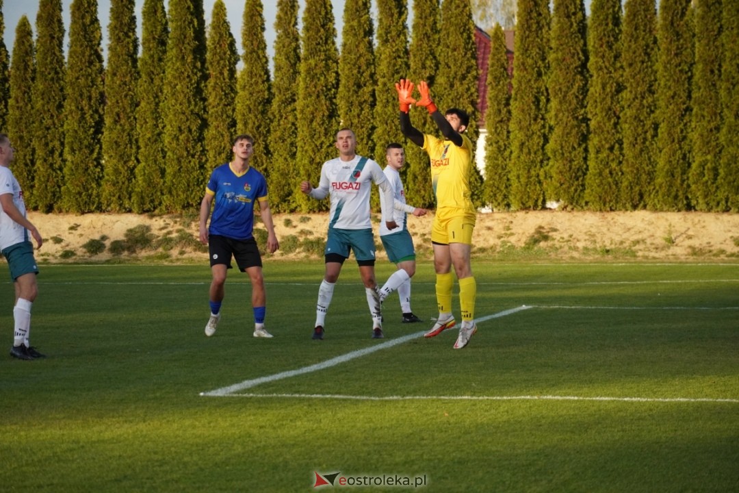 Finał Pucharu Polski KS CK Troszyn - Żbik Nasielsk [23.10.2024] - zdjęcie #92 - eOstroleka.pl