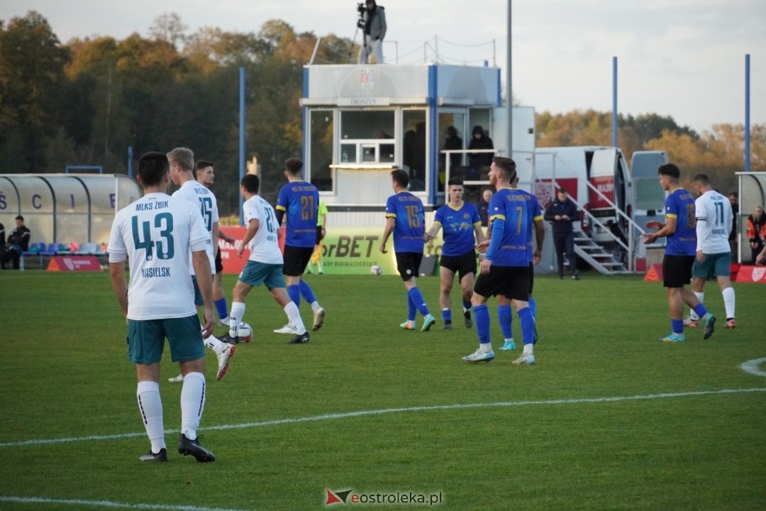 Finał Pucharu Polski KS CK Troszyn - Żbik Nasielsk [23.10.2024] - zdjęcie #81 - eOstroleka.pl