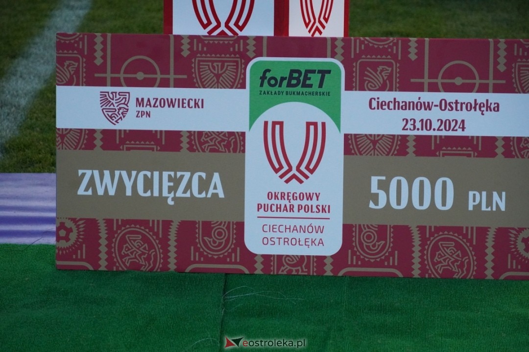 Finał Pucharu Polski KS CK Troszyn - Żbik Nasielsk [23.10.2024] - zdjęcie #74 - eOstroleka.pl