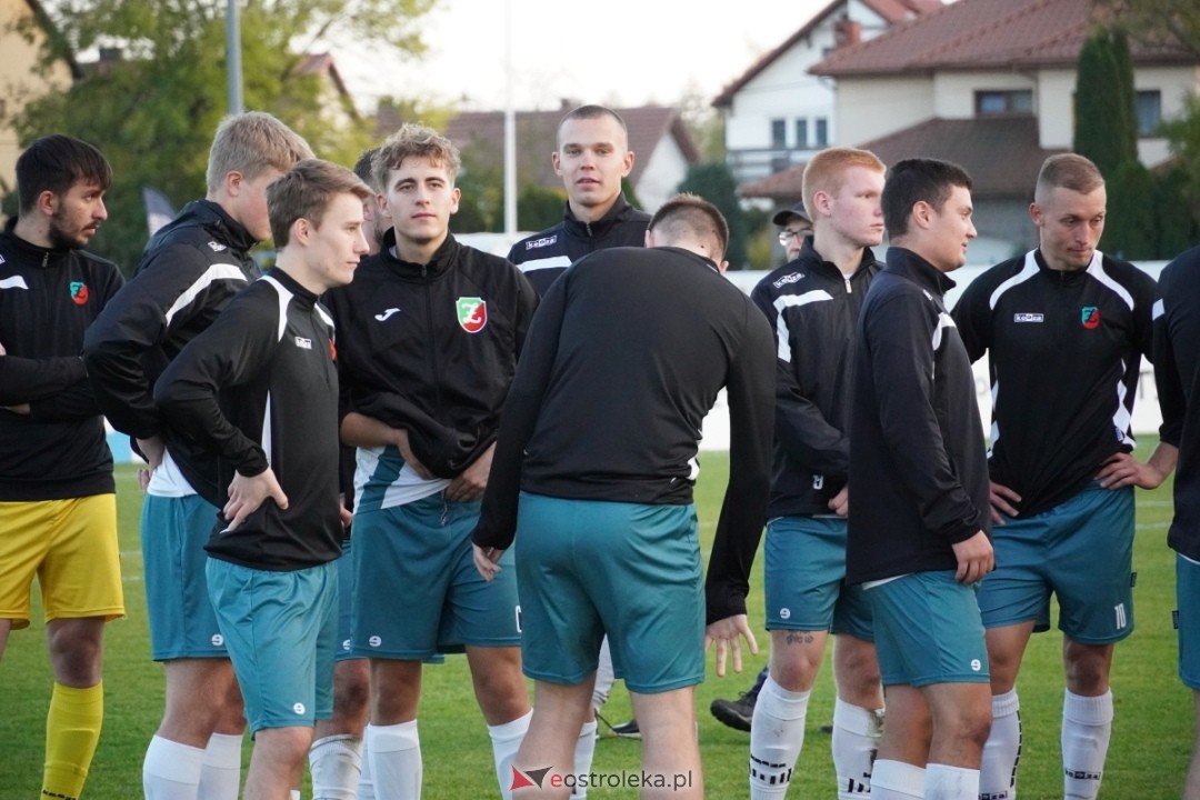 Finał Pucharu Polski KS CK Troszyn - Żbik Nasielsk [23.10.2024] - zdjęcie #71 - eOstroleka.pl