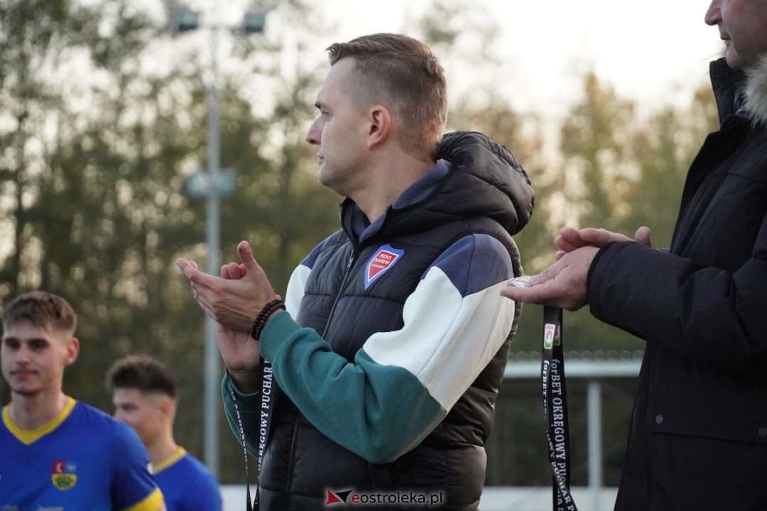 Finał Pucharu Polski KS CK Troszyn - Żbik Nasielsk [23.10.2024] - zdjęcie #59 - eOstroleka.pl