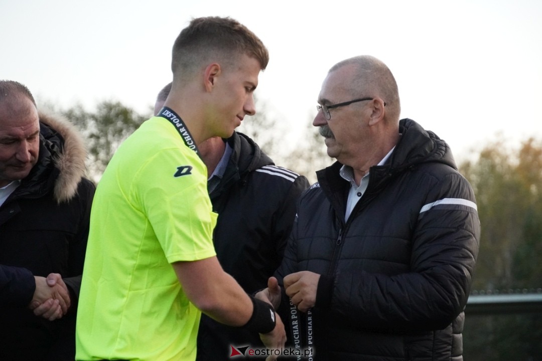 Finał Pucharu Polski KS CK Troszyn - Żbik Nasielsk [23.10.2024] - zdjęcie #52 - eOstroleka.pl