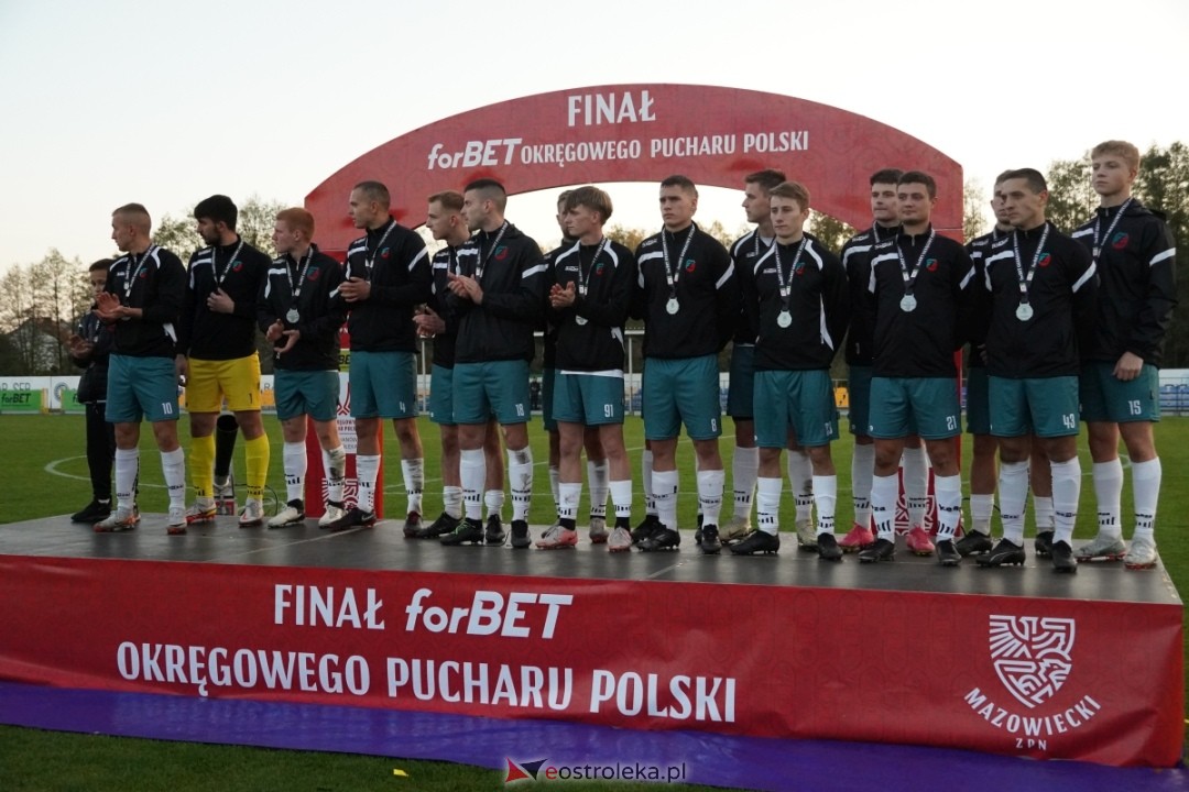 Finał Pucharu Polski KS CK Troszyn - Żbik Nasielsk [23.10.2024] - zdjęcie #39 - eOstroleka.pl