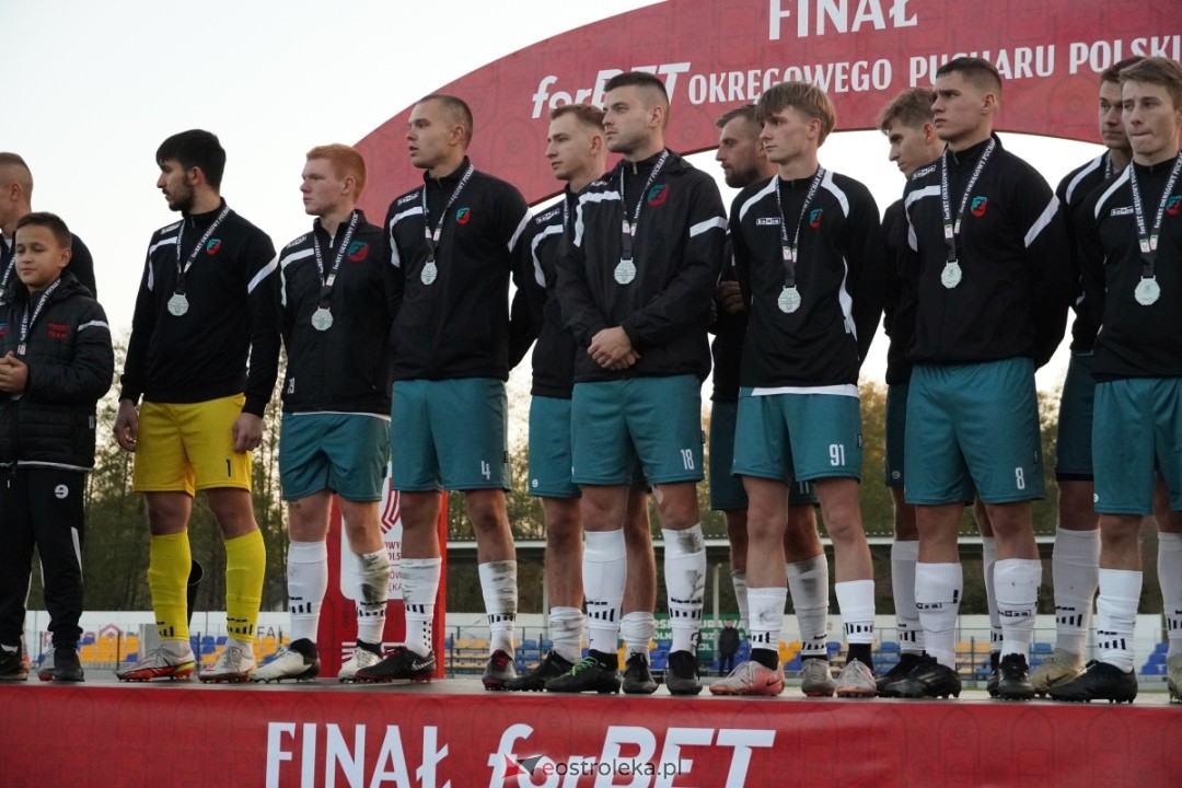 Finał Pucharu Polski KS CK Troszyn - Żbik Nasielsk [23.10.2024] - zdjęcie #38 - eOstroleka.pl