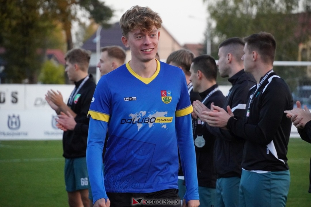 Finał Pucharu Polski KS CK Troszyn - Żbik Nasielsk [23.10.2024] - zdjęcie #31 - eOstroleka.pl