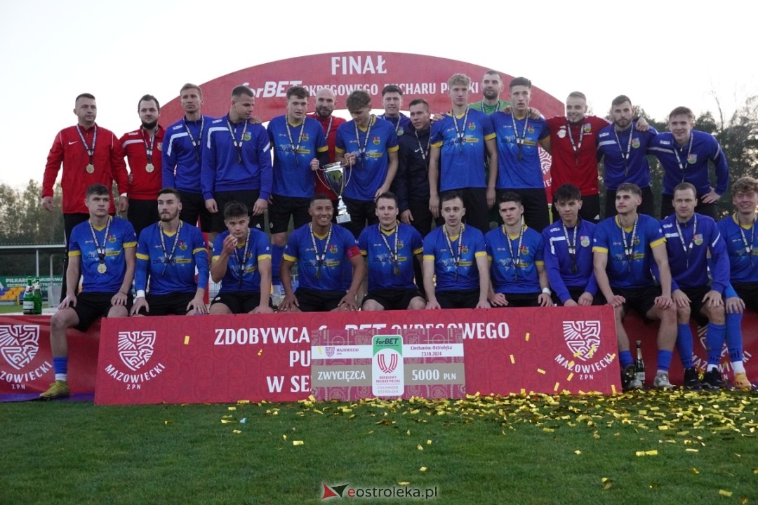 Finał Pucharu Polski KS CK Troszyn - Żbik Nasielsk [23.10.2024] - zdjęcie #2 - eOstroleka.pl