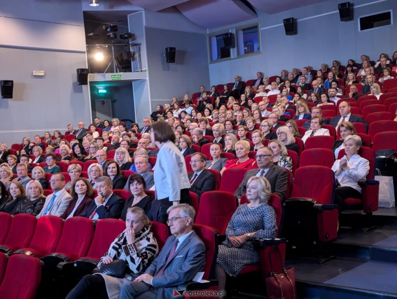 Gala wręczenia nagród - Dzień Nauczyciela 2024 [24.10.2024] - zdjęcie #115 - eOstroleka.pl
