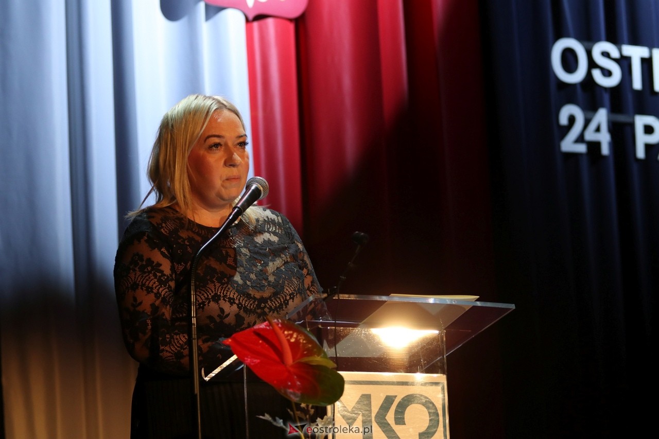 Gala wręczenia nagród - Dzień Nauczyciela 2024 [24.10.2024] - zdjęcie #107 - eOstroleka.pl