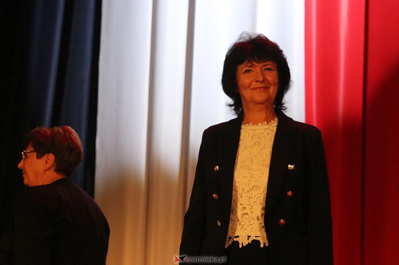 Gala wręczenia nagród - Dzień Nauczyciela 2024 [24.10.2024] - zdjęcie #98 - eOstroleka.pl