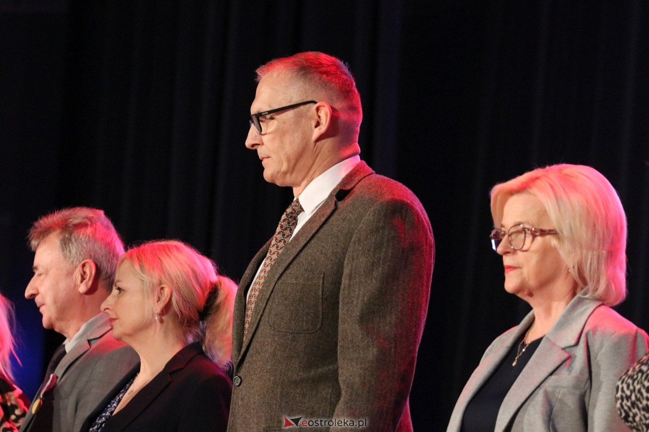 Gala wręczenia nagród - Dzień Nauczyciela 2024 [24.10.2024] - zdjęcie #59 - eOstroleka.pl