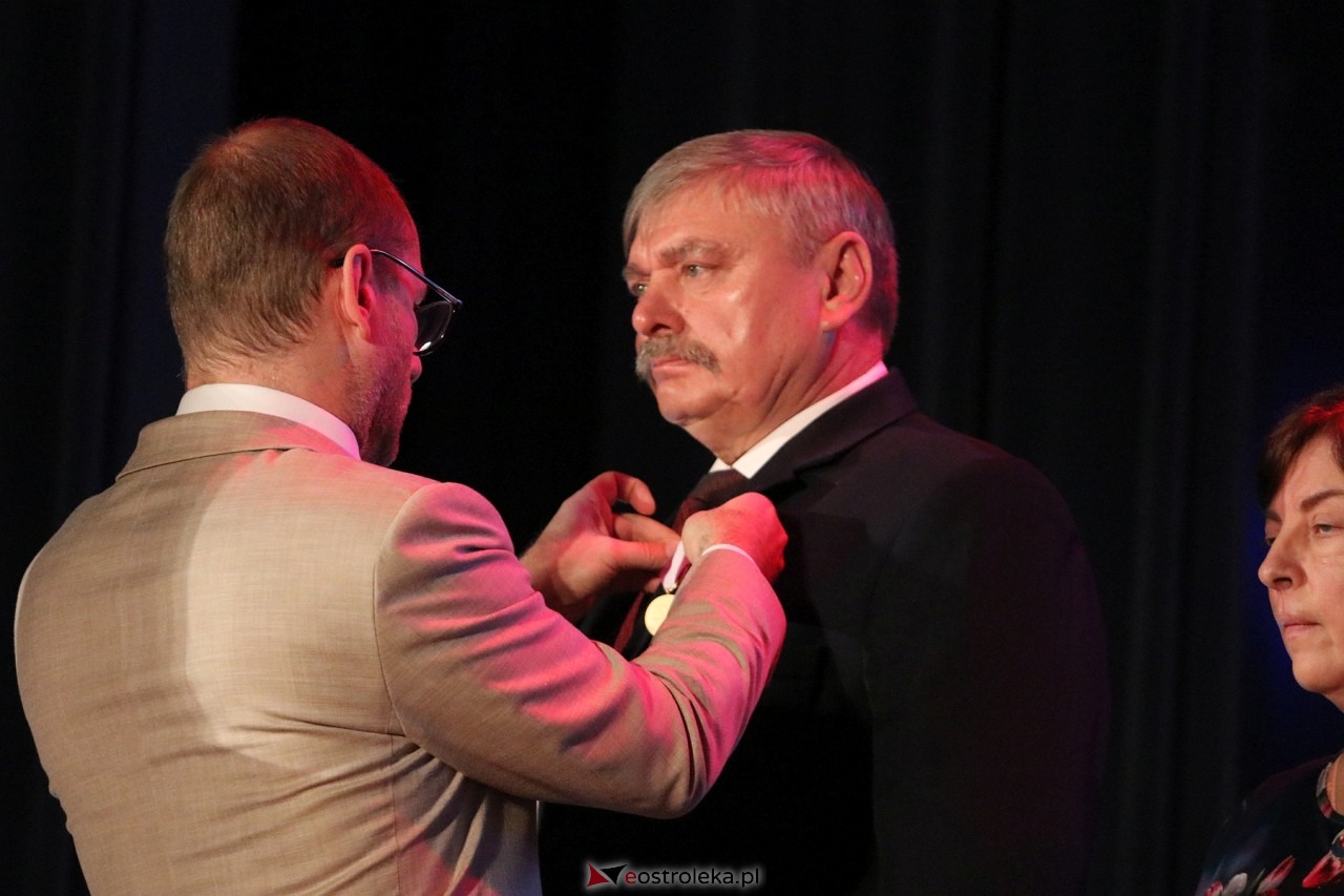 Gala wręczenia nagród - Dzień Nauczyciela 2024 [24.10.2024] - zdjęcie #47 - eOstroleka.pl