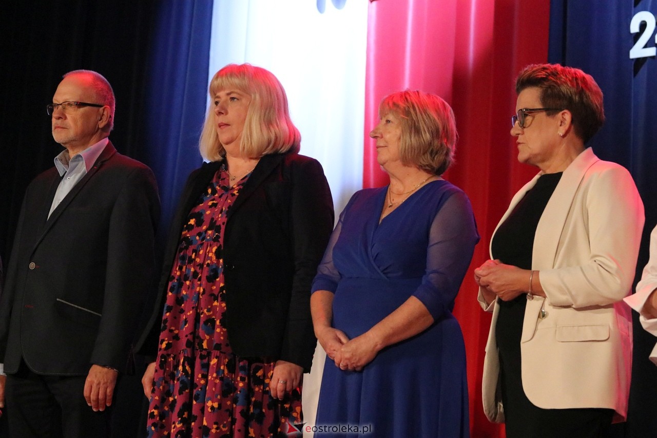 Gala wręczenia nagród - Dzień Nauczyciela 2024 [24.10.2024] - zdjęcie #44 - eOstroleka.pl