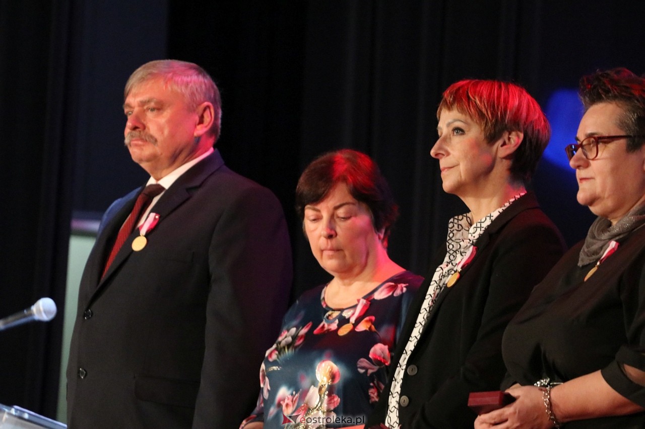 Gala wręczenia nagród - Dzień Nauczyciela 2024 [24.10.2024] - zdjęcie #29 - eOstroleka.pl