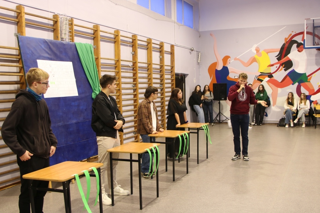 Otrzęsiny klas pierwszych w 1lo [25.10.2024] - zdjęcie #34 - eOstroleka.pl