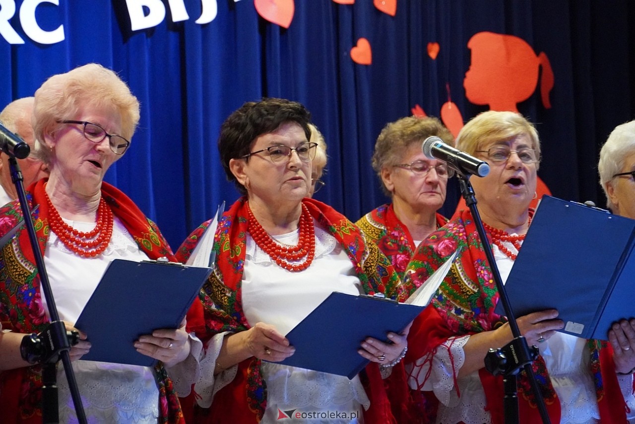 Koncert Charytatywny w Goworowie W dobrych ludziach wiele serc bije [25.10.2024] - zdjęcie #33 - eOstroleka.pl