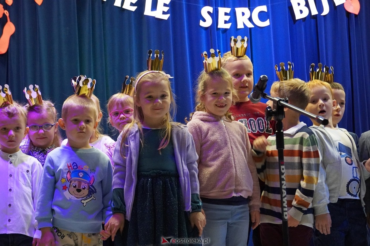 Koncert Charytatywny w Goworowie W dobrych ludziach wiele serc bije [25.10.2024] - zdjęcie #17 - eOstroleka.pl