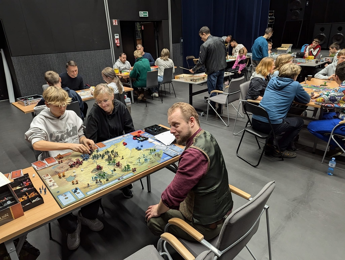 Nocne Granie w MŻW [25.10.2024] - zdjęcie #10 - eOstroleka.pl