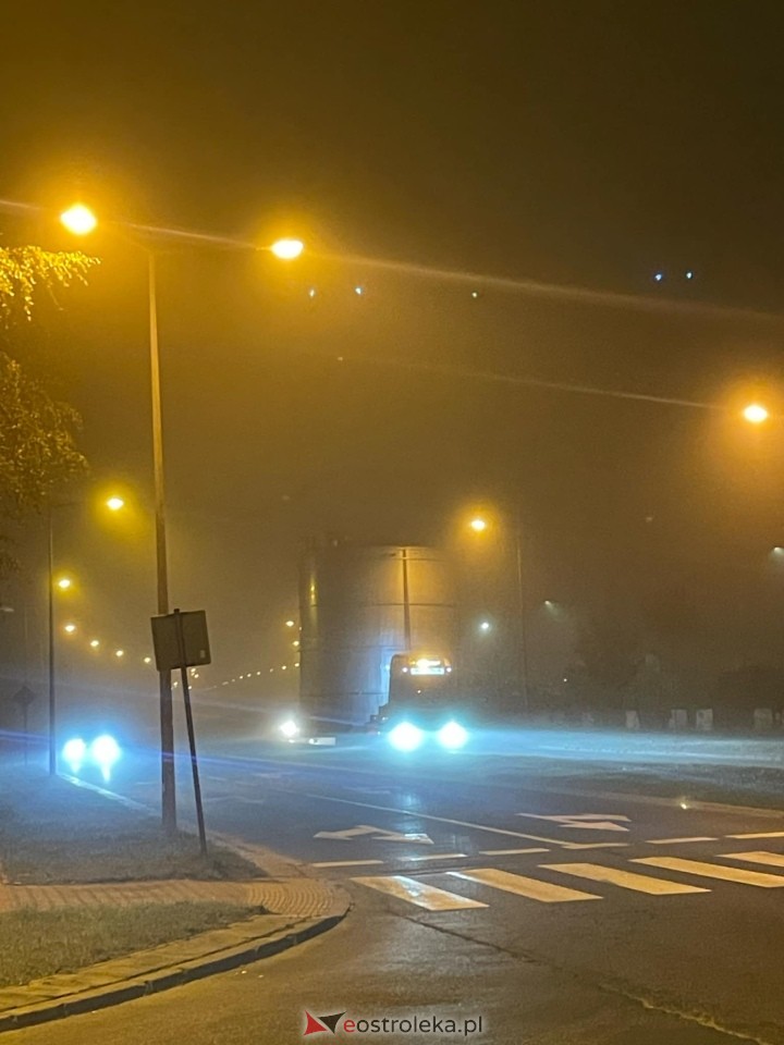Nocna sensacja w Ostrołęce – gigantyczny transport na ulicach miasta [26.10.2024] - zdjęcie #17 - eOstroleka.pl