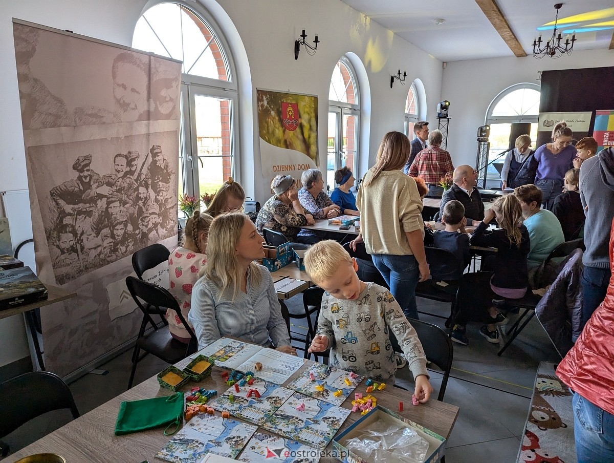 Festiwal Gier Międzypokoleniowych w Czerwinie [26.10.2024] - zdjęcie #30 - eOstroleka.pl