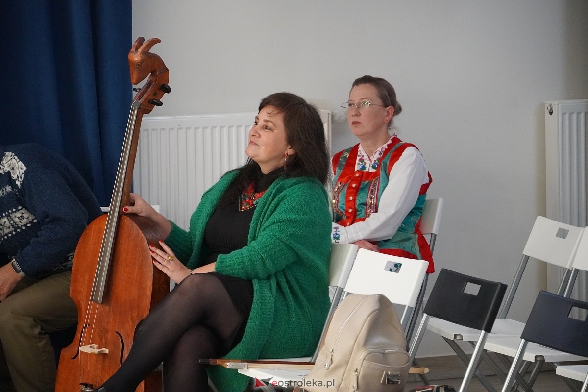 Rodzinna Rzeczpospolita Kurpiowska - koncert finałowy w Łysych [27.10.2024] - zdjęcie #61 - eOstroleka.pl