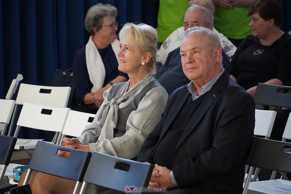 Rodzinna Rzeczpospolita Kurpiowska - koncert finałowy w Łysych [27.10.2024] - zdjęcie #60 - eOstroleka.pl