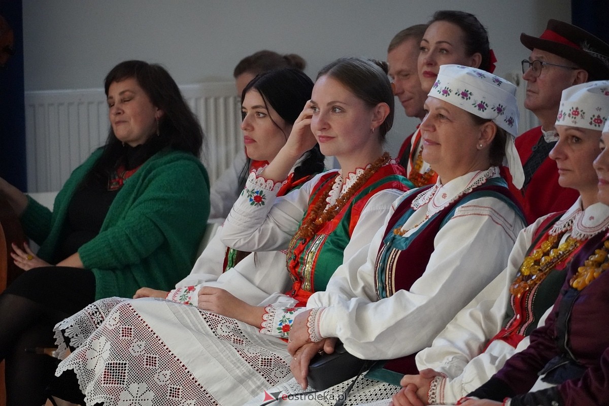 Rodzinna Rzeczpospolita Kurpiowska - koncert finałowy w Łysych [27.10.2024] - zdjęcie #30 - eOstroleka.pl