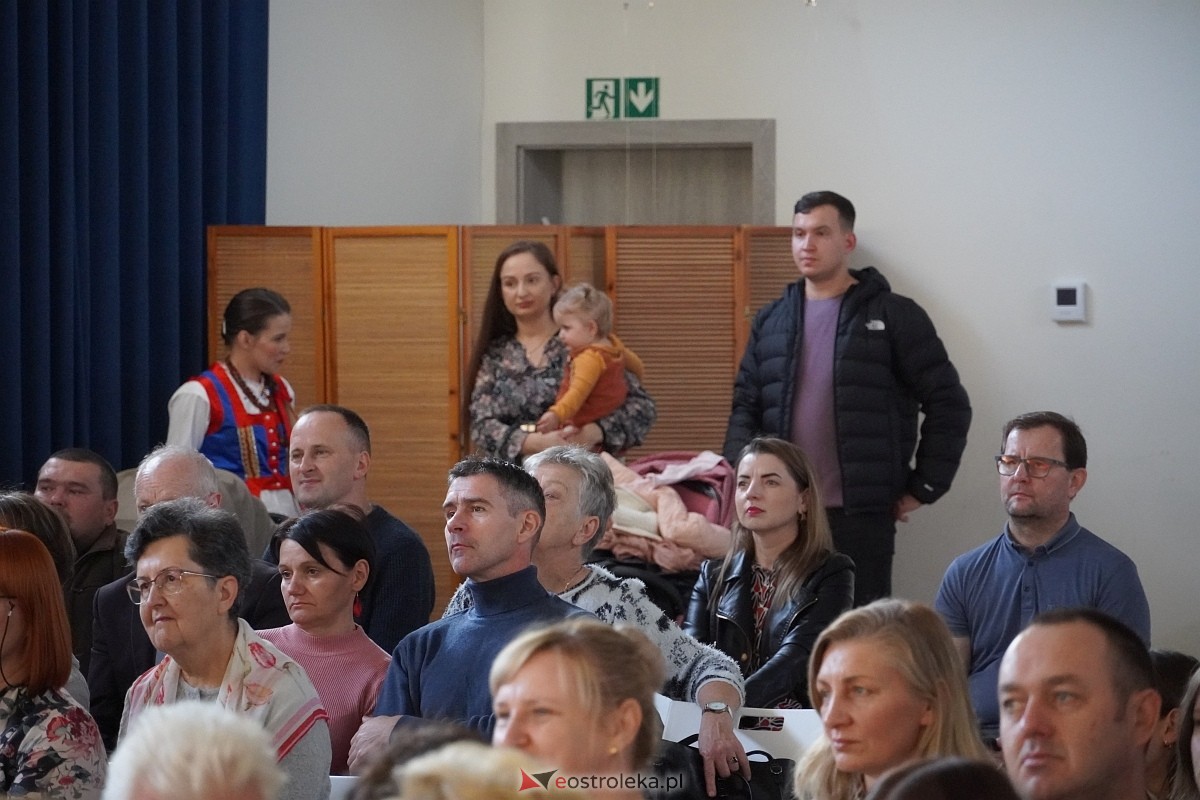 Rodzinna Rzeczpospolita Kurpiowska - koncert finałowy w Łysych [27.10.2024] - zdjęcie #29 - eOstroleka.pl
