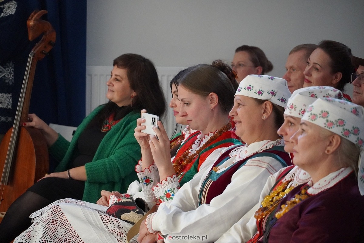 Rodzinna Rzeczpospolita Kurpiowska - koncert finałowy w Łysych [27.10.2024] - zdjęcie #25 - eOstroleka.pl