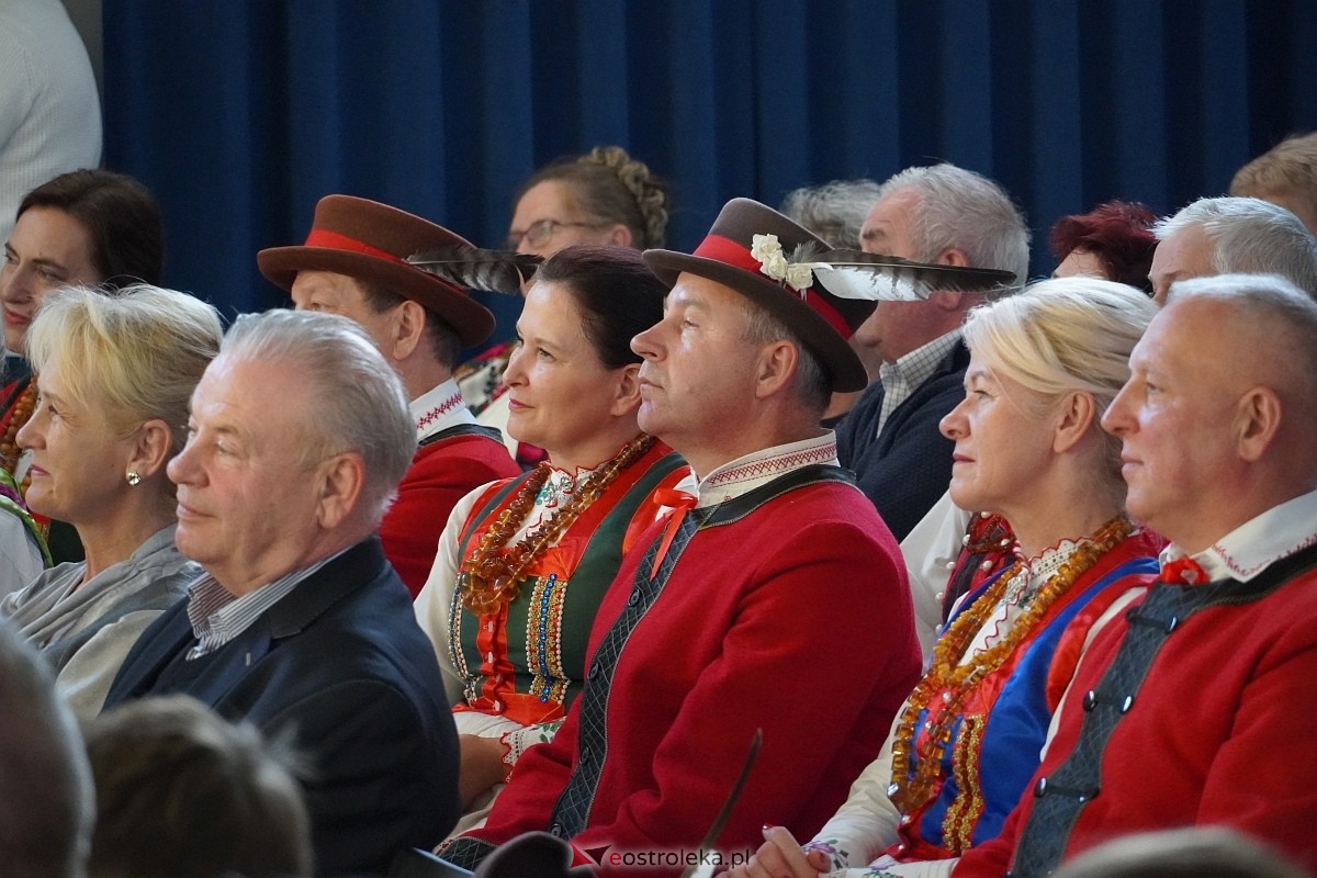 Rodzinna Rzeczpospolita Kurpiowska - koncert finałowy w Łysych [27.10.2024] - zdjęcie #22 - eOstroleka.pl